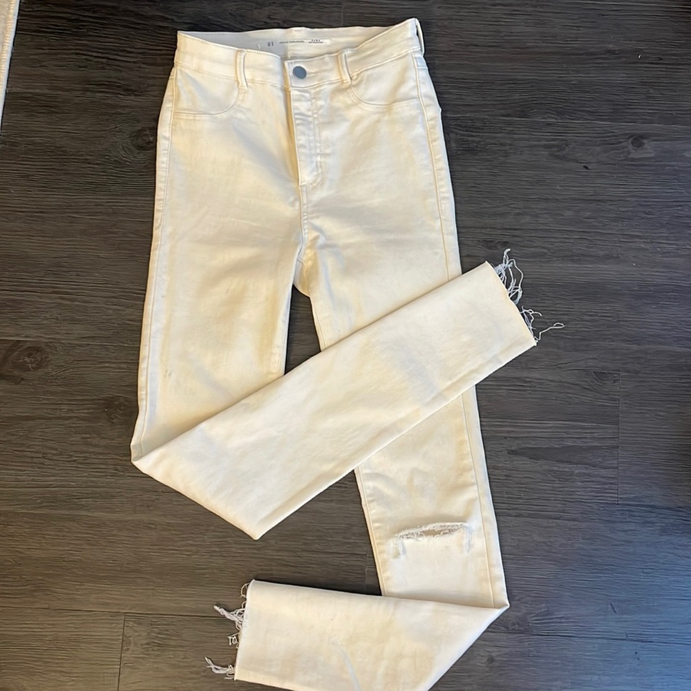 Zara High Rise Skinny Jeans in White